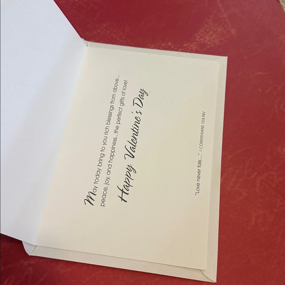 4 Valentines Cards with envelopes included